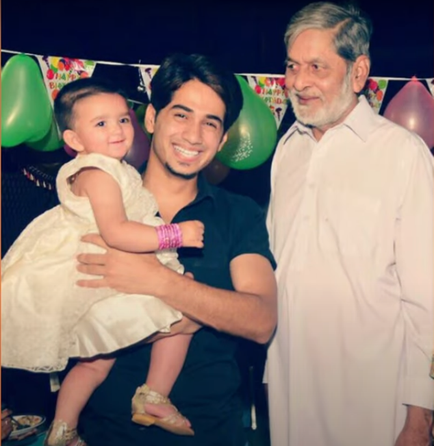 imran ashraf with father